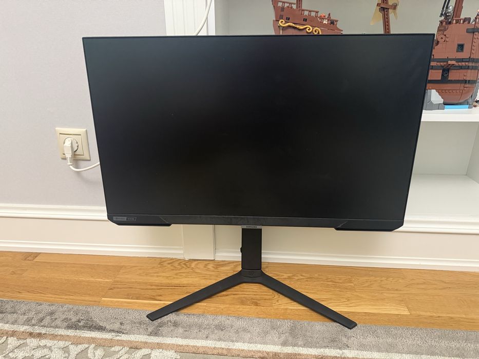 Монитор Samsung Odyssey G4 25”