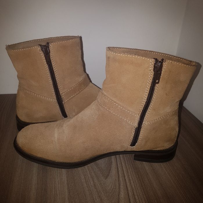 Ghete damă , piele întoarsă , măr 36