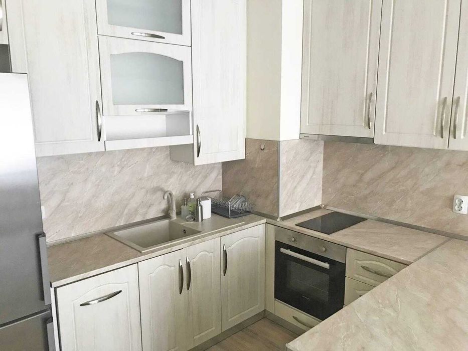 Дава се под наем Тристаен апартамент в Пловдив, Център - 88 кв.м за 450 € - Снимка #5