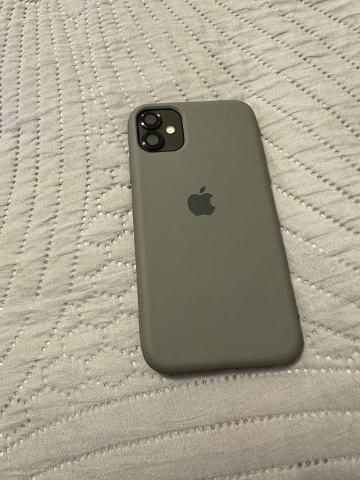 Продам айфон 11 128 гб
