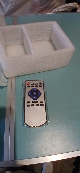 Videoproiector LED portabil