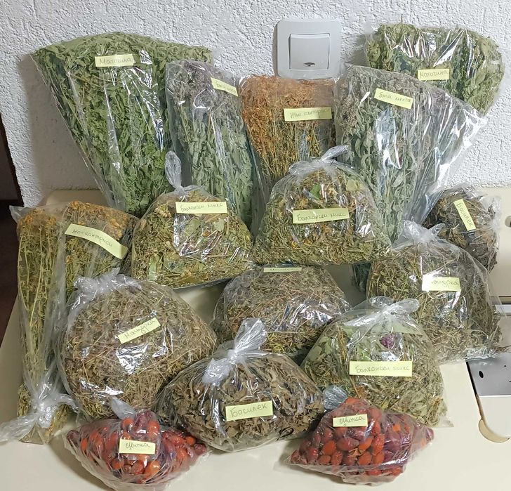 Продавам билки за чай