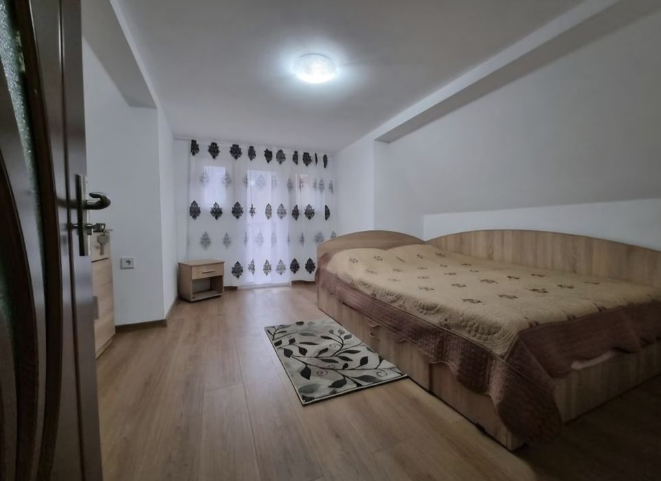 Liber de Revelion și Crăciun, Închiriez cabană în Albac