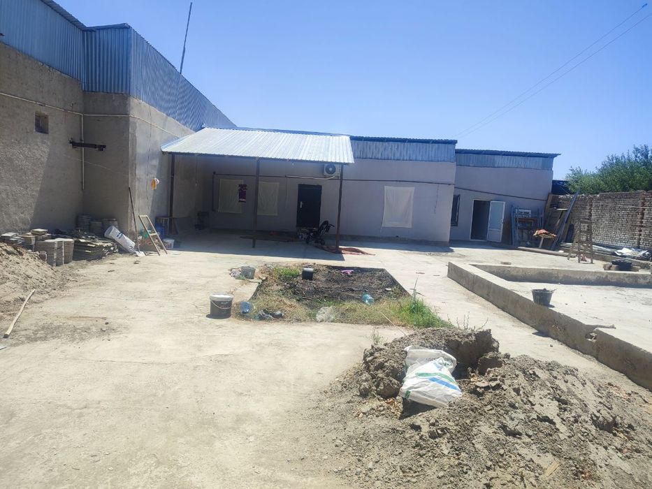 Участка сотилади