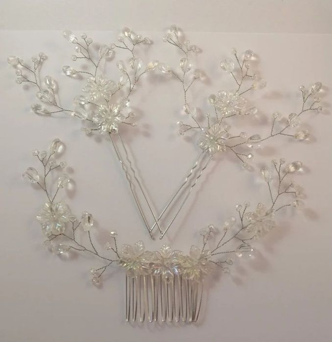 Ръчно изработен комплект за коса от кристални мъниста.