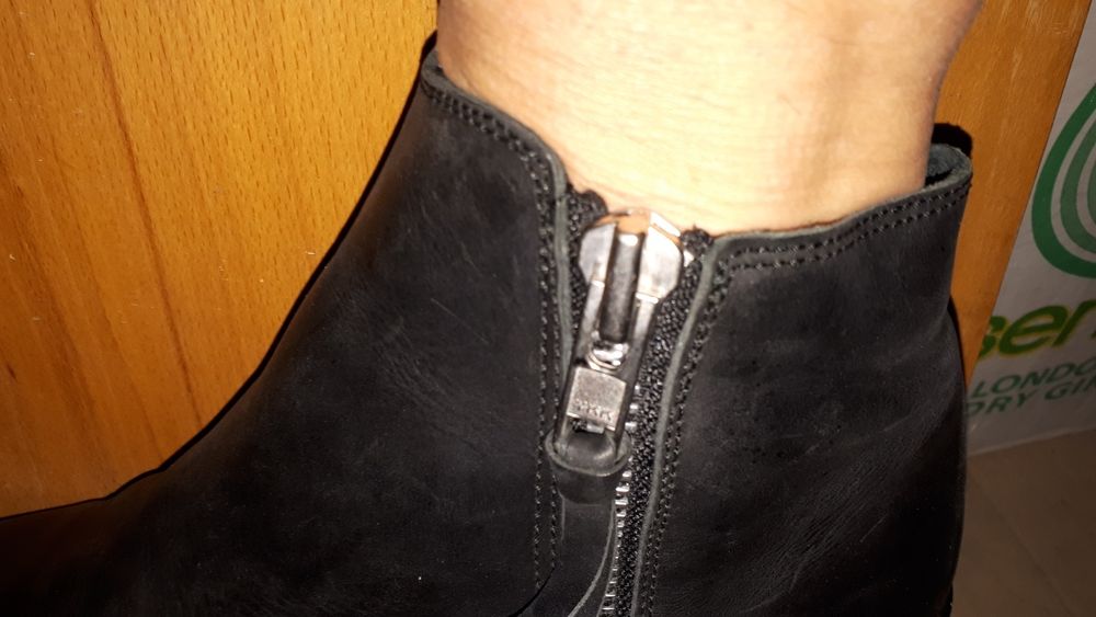 Боти от естествена кожа