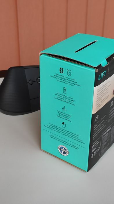 Mouse Logitech Lift - Ergonomic, Bluetooth, Vertical, Stare f buna