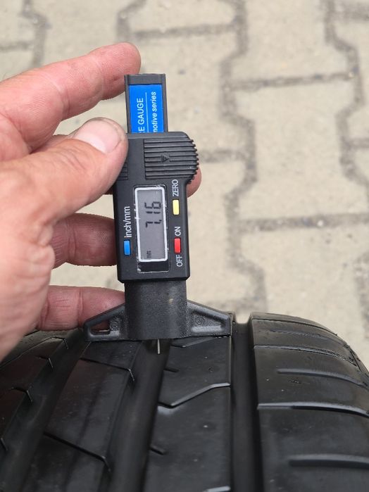 215 40 17 Hankook 2 бр.