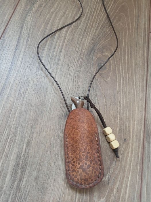 Калъф за джобно ножче от естествена кожа  ръчна изработка 
Стъпка прои