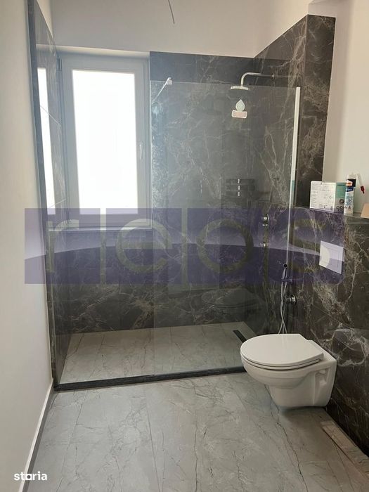 Vanzare Casa 5 Camarere | 400 Mp | Tunari