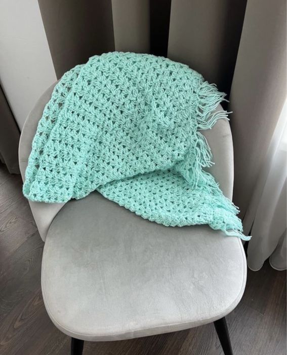 Вязаная шаль