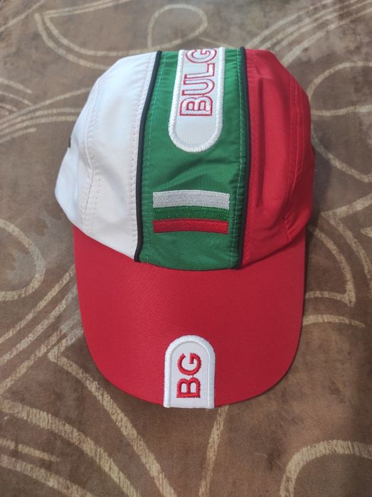 Лятна шапка с козирка