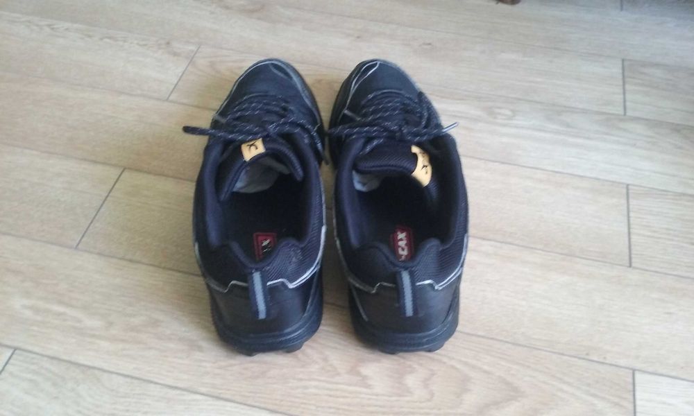 adidasi pantofi de sport barbati 43,5