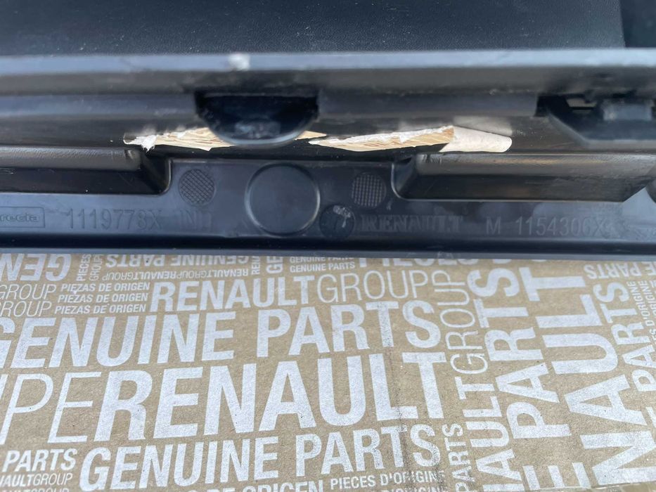 Grila inferioara bara fata Renault Zoe originala