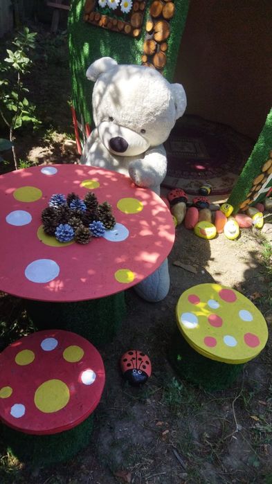 Детский домик грибок