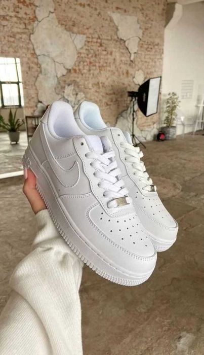 Adidasi Air Force 1 White - Noi - colet cu verificare