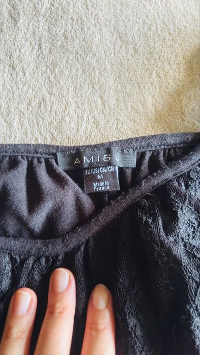 Bluza negra din dantelă, mărimea M