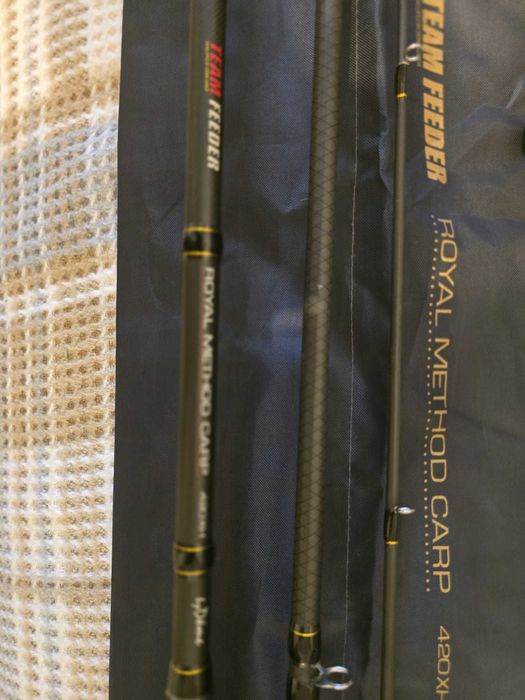 Vand 2 lansete fedeer in stare foarte buna folosite 1 sezon pescuit