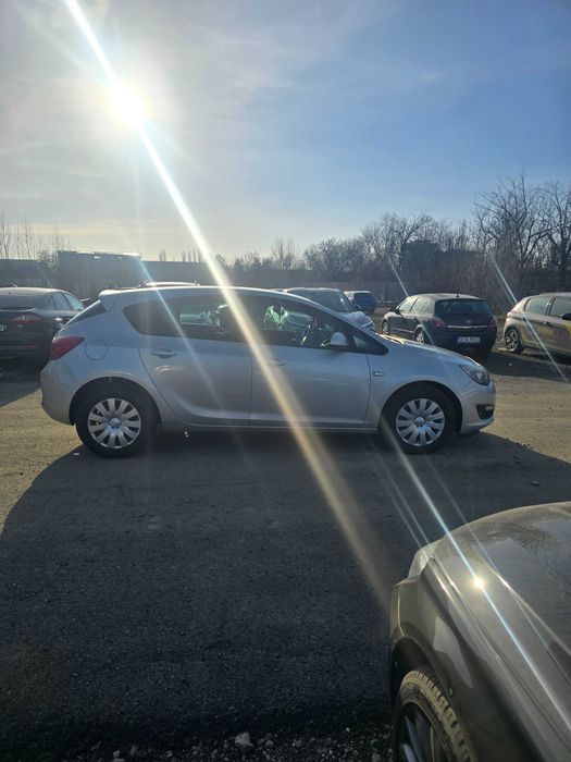 Opel Astra J 2014, 106.000 km reali, verificabili, Euro 5.