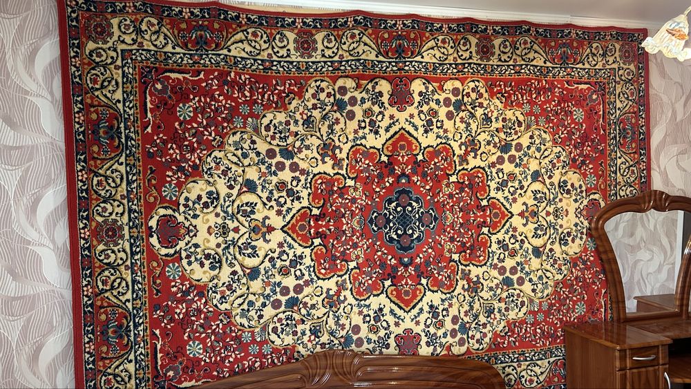 Ковры шерсть и гобелен  советские