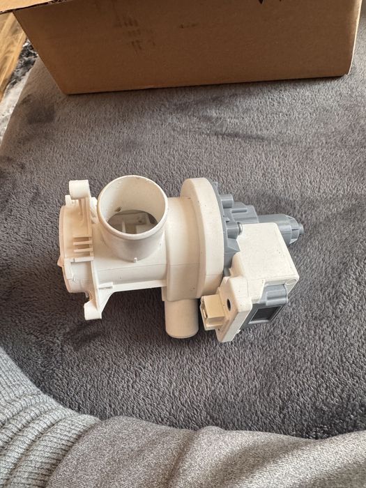 Vand popa de masina de spalat beko