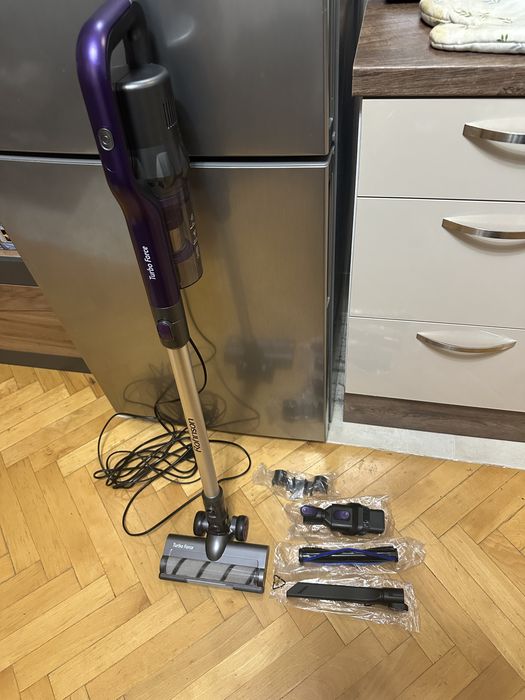 Вертикална прахосмукачка