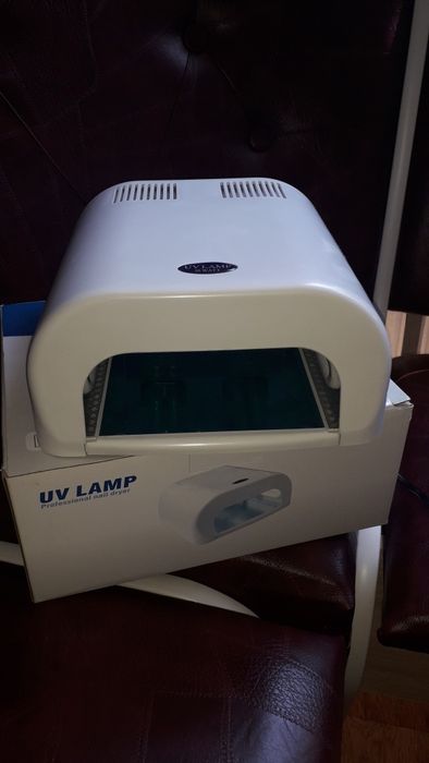 Лампа для сушки гель лаков