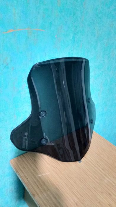 Продаётся лобовое ветровое стекло для мотоцикла, мопеда и скутера!