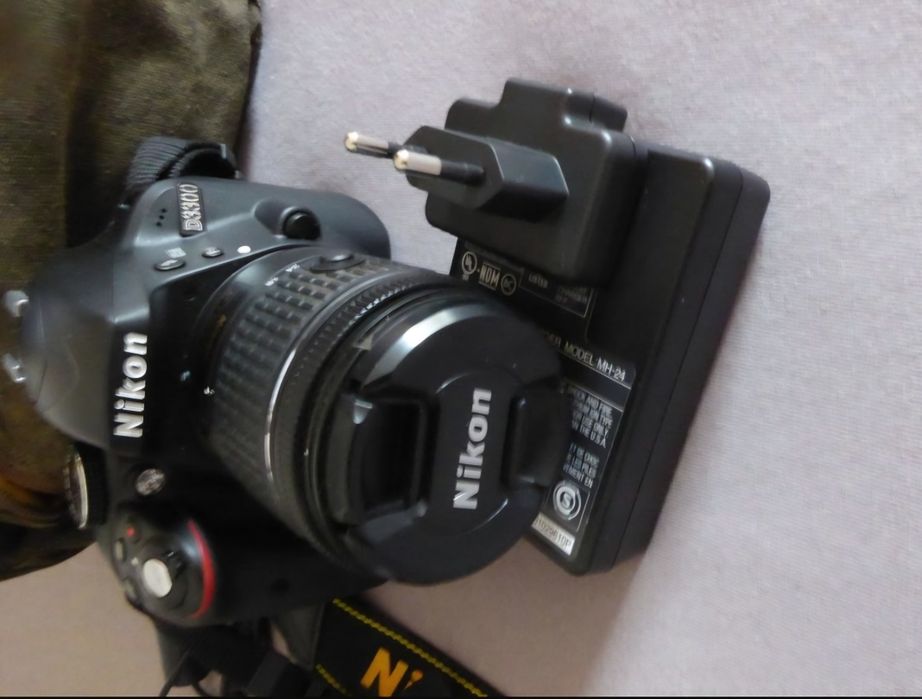 Продавам Nikon D3300