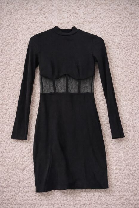 Нова черна рокля