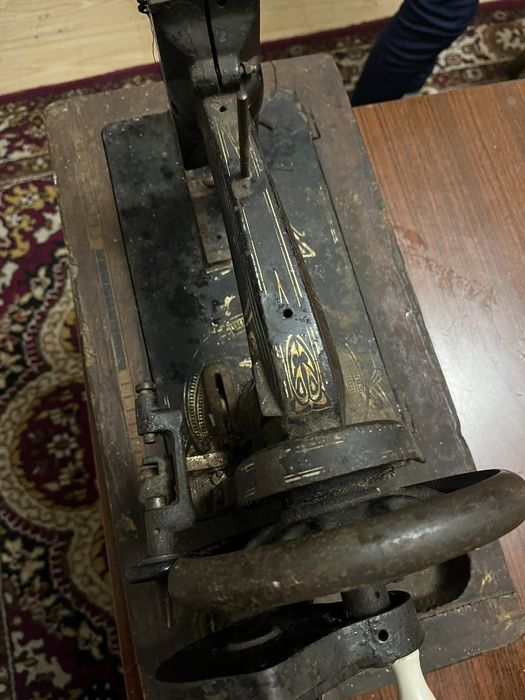 Ръчна шевна машина