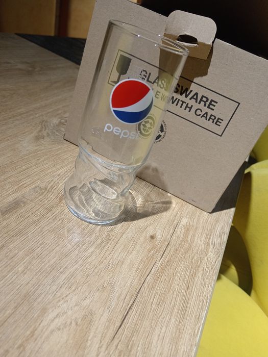 Pepsi stakan donasi 4.5 mingdan cheklanmagan miqdorda bor