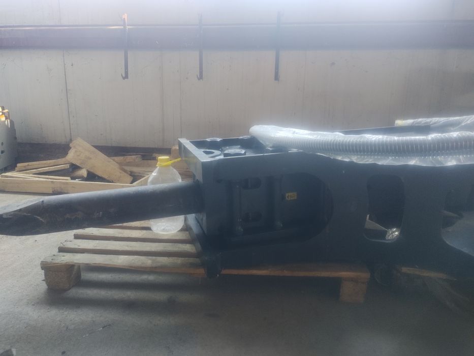 Продам гидромолот б/у рабочем состояние