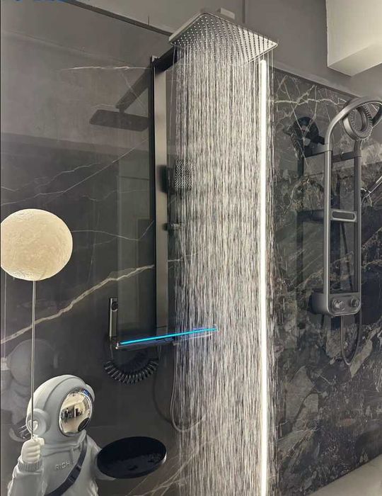 ПРОМОЦИЯ Мултифункционална LED Душ система.