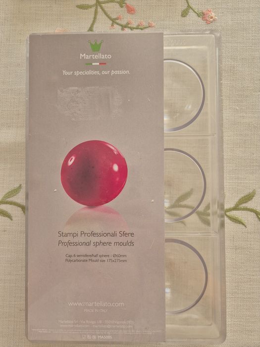 Продам поликарбонатная форма для шоколада