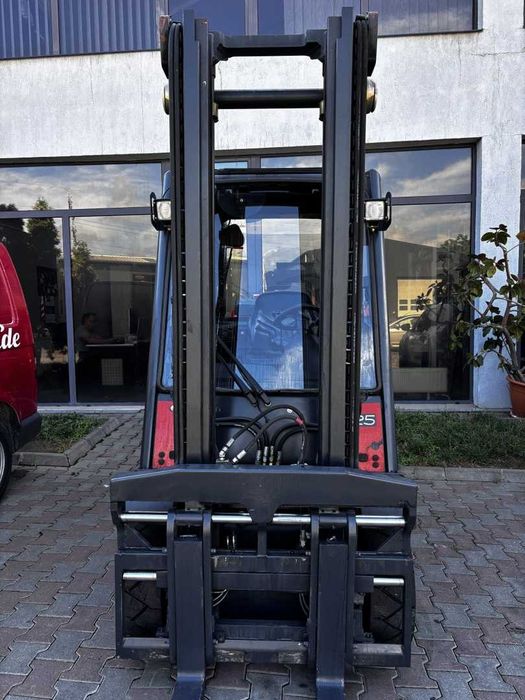 Stivuitor - Motostivuitor Linde H25T GPL An fabricație: 2009