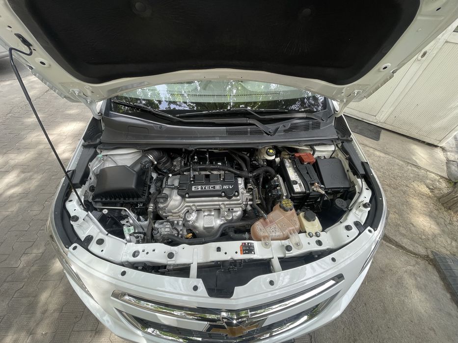 Chevrolet Cobalt 2021 — 4