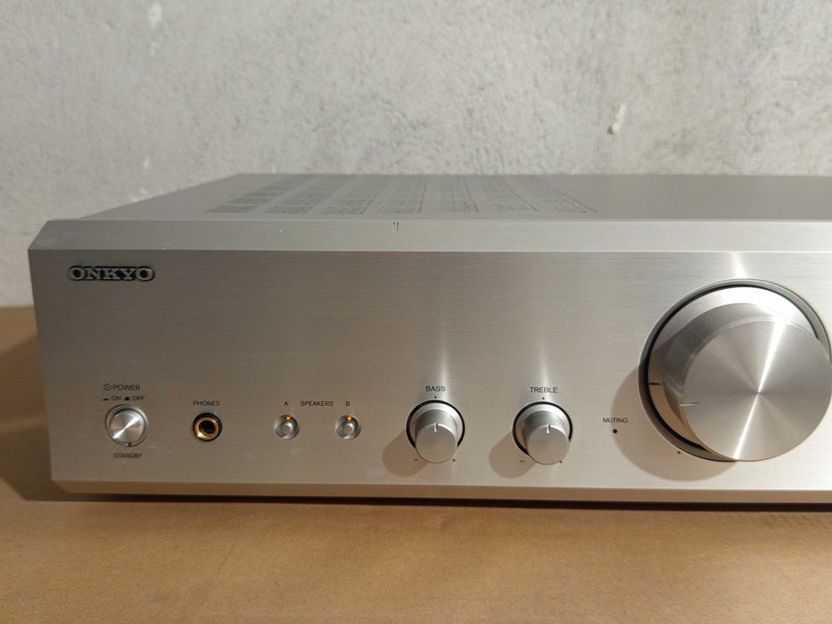 Стерео усилвател Onkyo A-9155