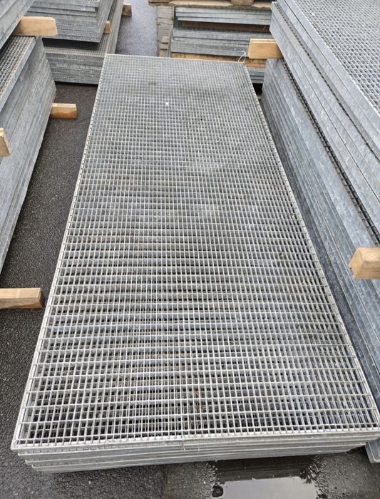 Gratare zincate metalice