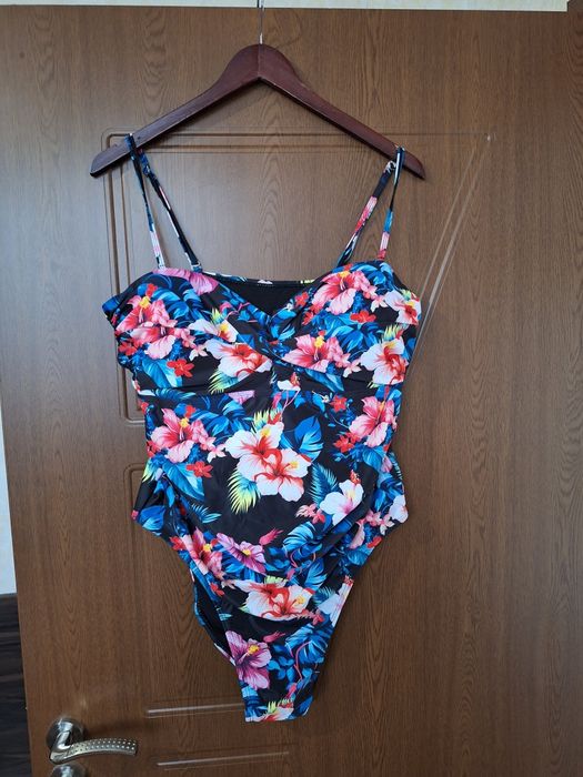 Дамски бански костюми