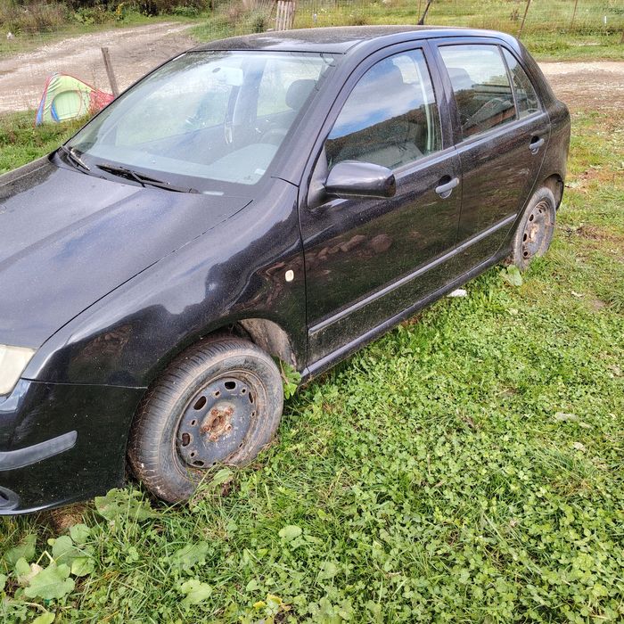 Vând Scoda Fabia