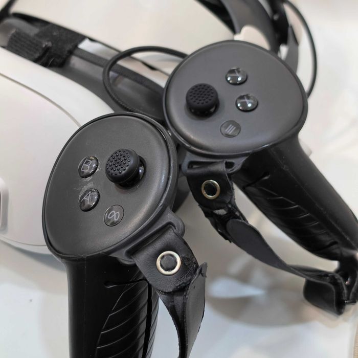 HOPE AMANET P8 Oculus  VR Meta Quest 3 2x Manete 512 GB Cap Reglabil + Protectie + Lentile Incarcator Original