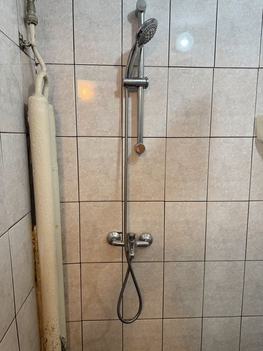 Proprietar inchiriez apartament o camera blascovici