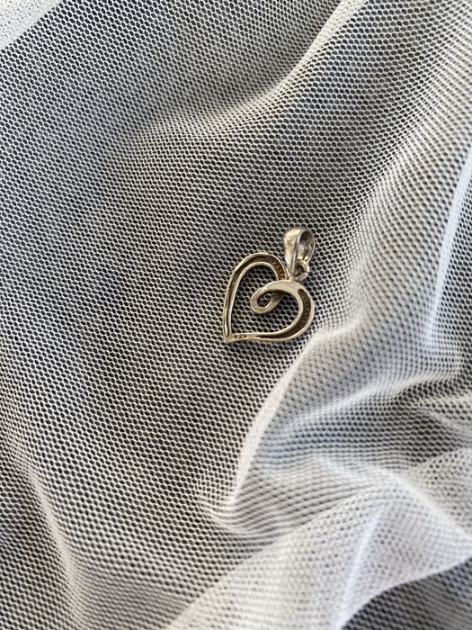 Сребърен комплект обеци и колие сърце