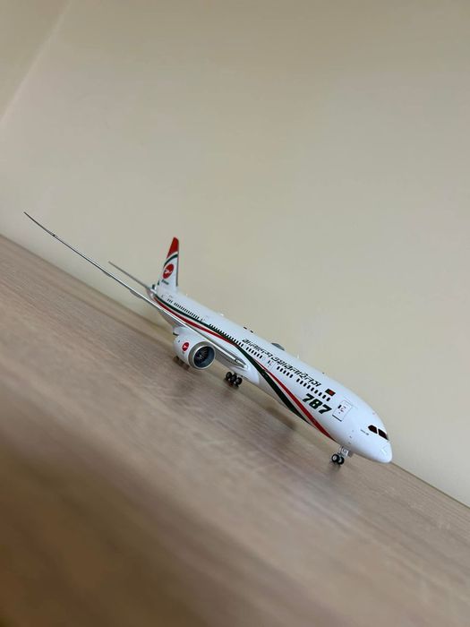 Макет на Boeing 787-9