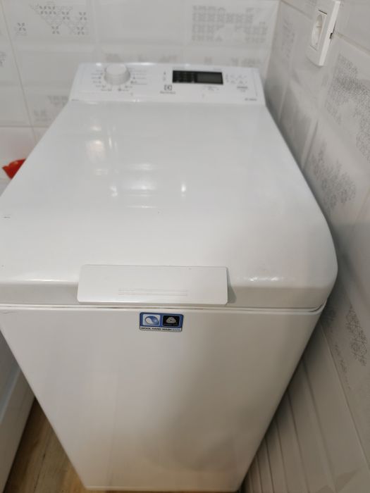 Mașina de spălat verticala Electrolux pt piese/reparație