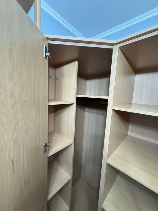 Продам комплект мебели для детской