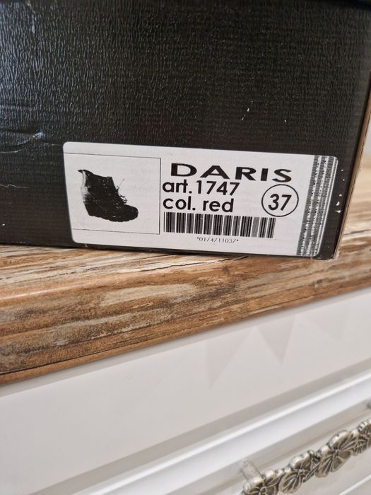 Елегантни дамски боти на платформа Daris