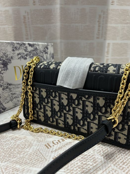 Geanta Dior Montaigne