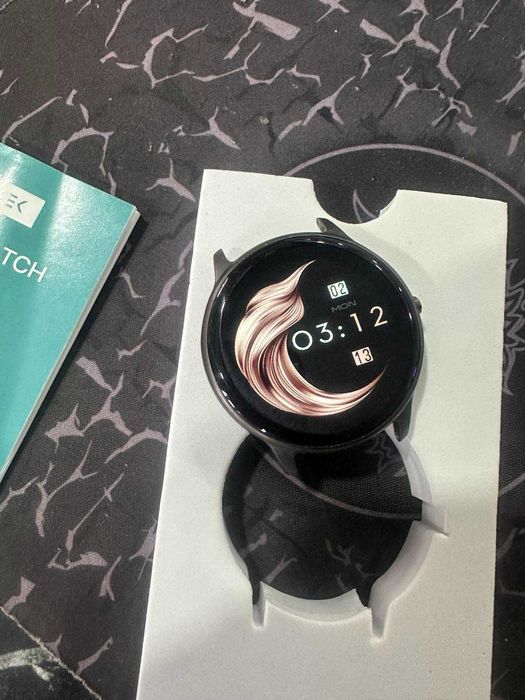 Водоустойчив смарт часовник AGPTEK IP68